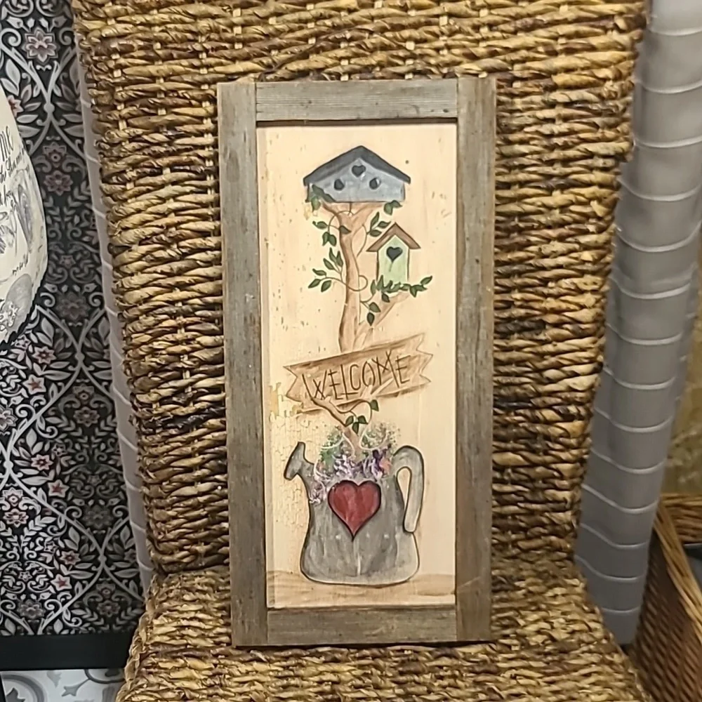 Adorable wooden Welcome sign